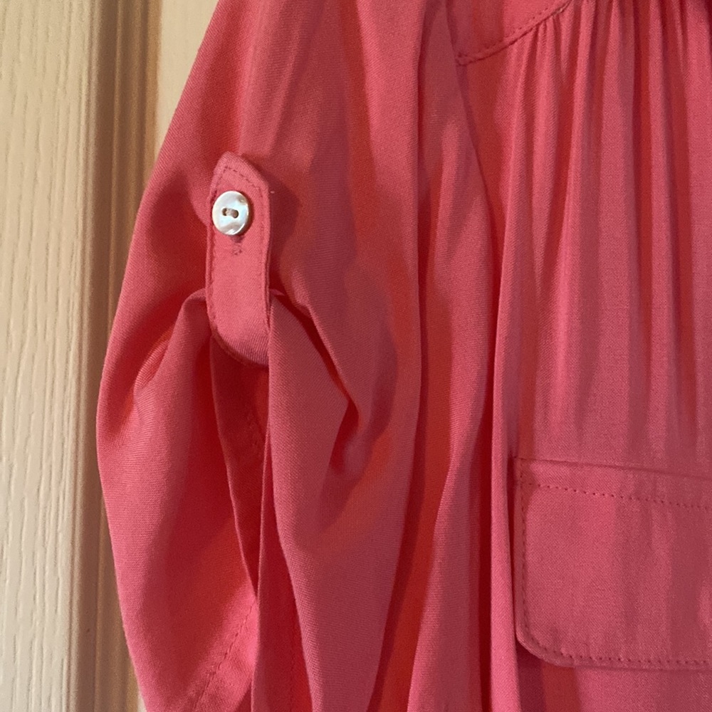 Pink blouse - Picture 3 of 3
